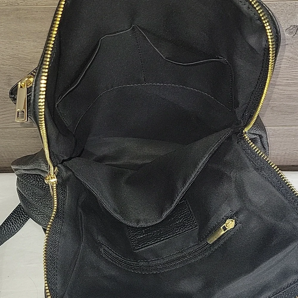 Unicai Firenze Black Pebble Leather Backpack Bag
